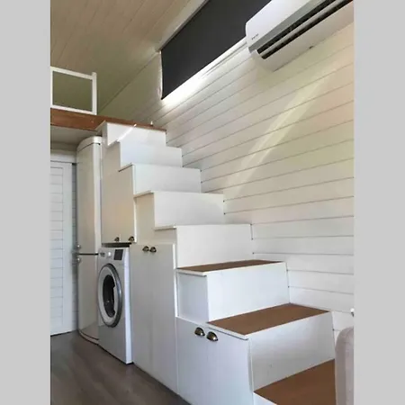 Makri Tiny House *